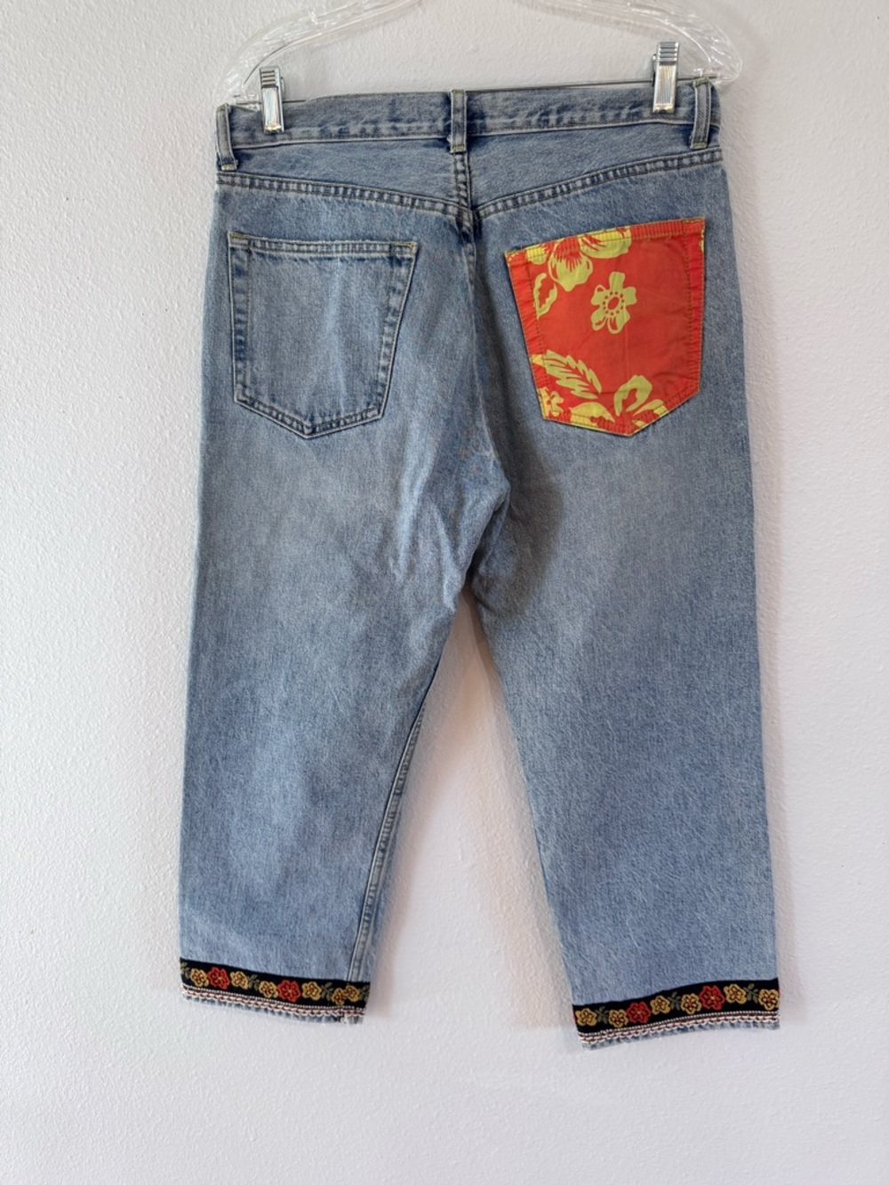 GAP Light Blue Denim Capri Pants with Floral Trim